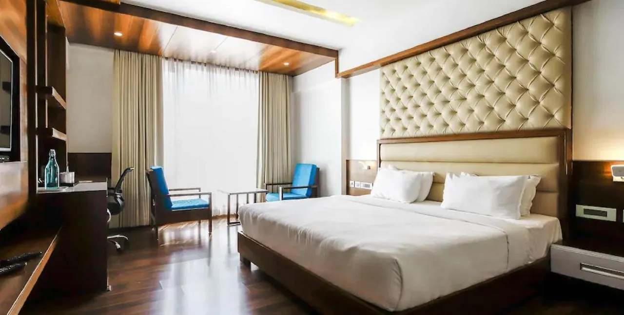 Hotel Preethi International Mysore 3*,