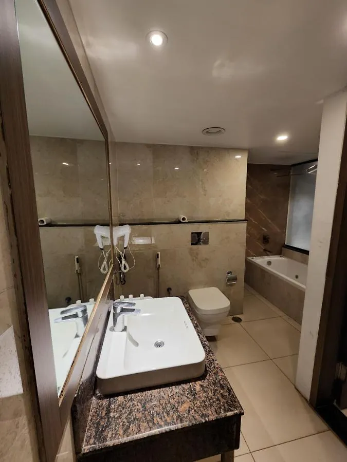 ***  Hotel Preethi International Mysore Ινδία