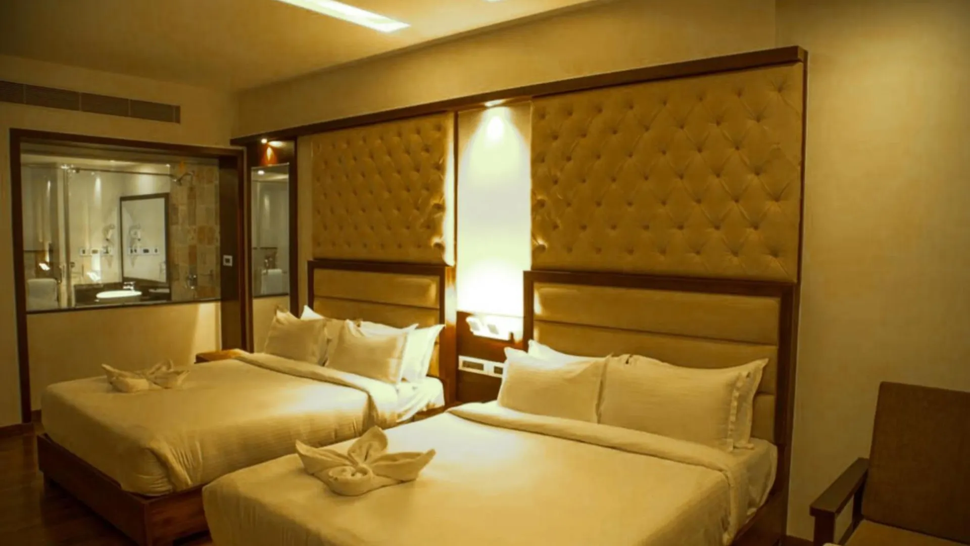 ***  Hotel Preethi International Mysore Ινδία